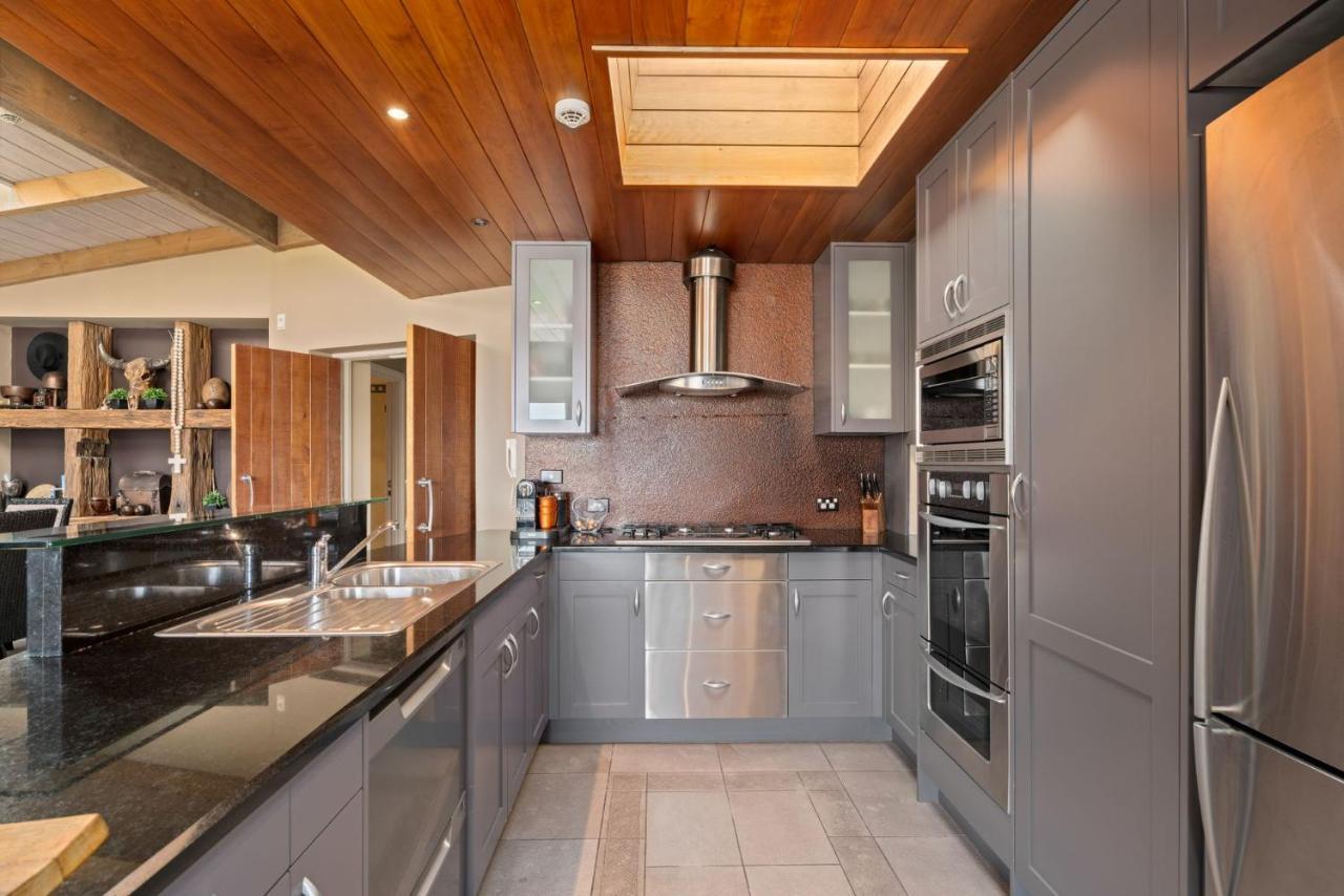 The Village Green Apartment ควีนส์ทาวน์ ภายนอก รูปภาพ